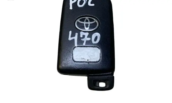 Toyota RAV 4 (XA40) Ignition key/card 