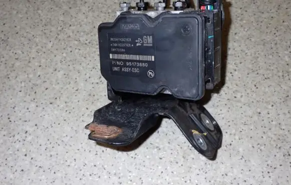Chevrolet Aveo ABS control unit/module