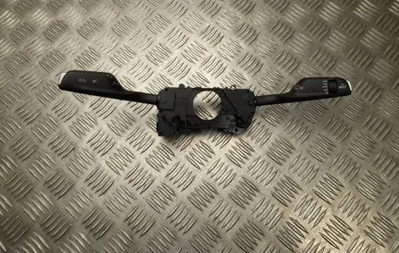 Alfa Romeo Giulia Wiper turn signal indicator stalk/switch 01561408310