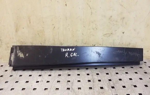 Volkswagen Touran I Other rear door trim element 1T0839890