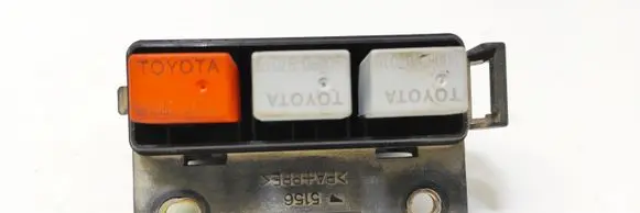 Toyota Corolla E120 E130 Fuse module 5156