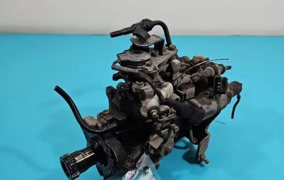 Fuel injection high pressure pump
