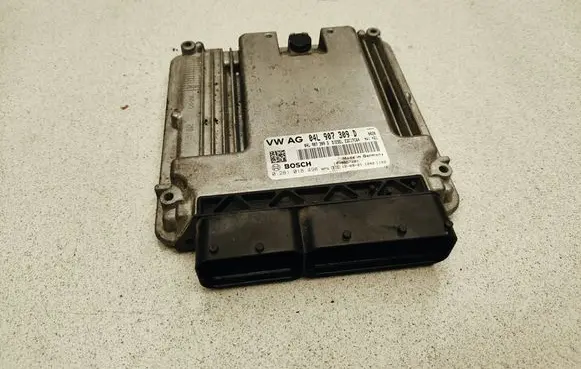 Skoda Octavia Mk3 (5E) Engine control unit/module 04L907309D 0281018498