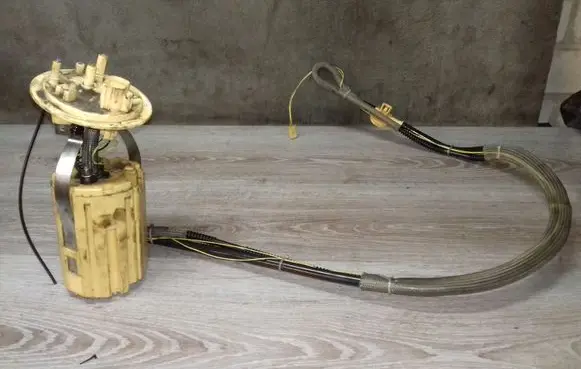 Volvo S60 In-tank fuel pump 0580303065 30671066