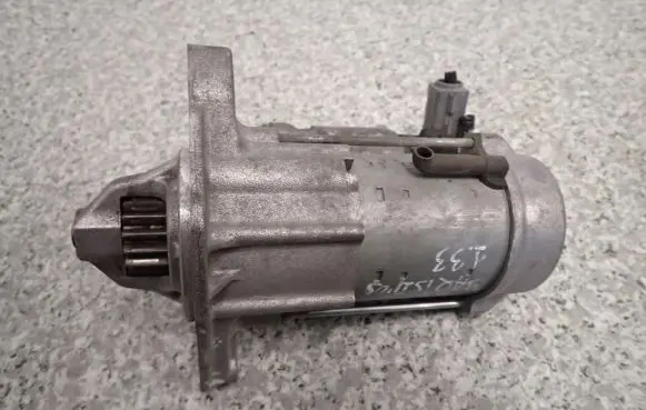 Toyota Yaris Starter motor 28100-0Y022