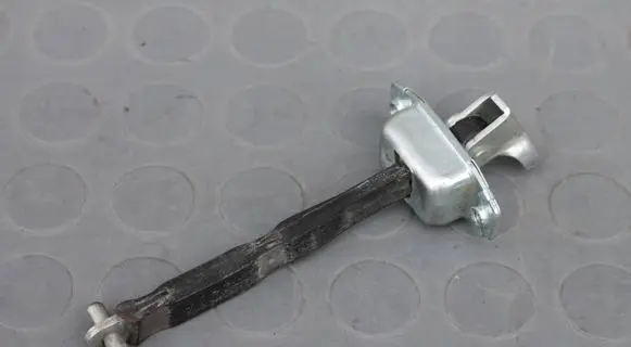 Suzuki Vitara (LY) Front door check strap stopper OGRANICZNIKVITARA