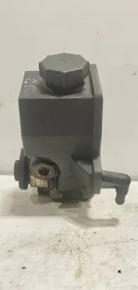 Mercedes-Benz C W202 Power steering pump 0024662201 15B96 2106448