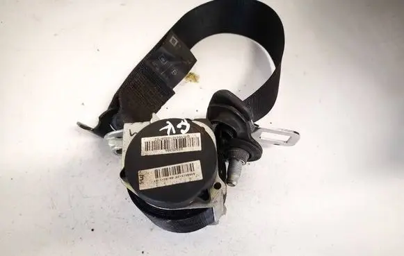 Opel Astra H Rear seatbelt