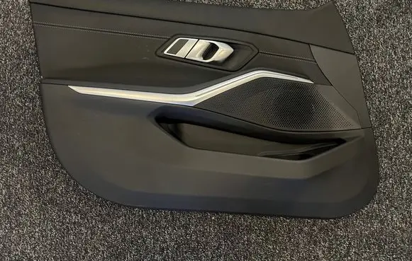BMW 3 G20 G21 Front door card panel trim
