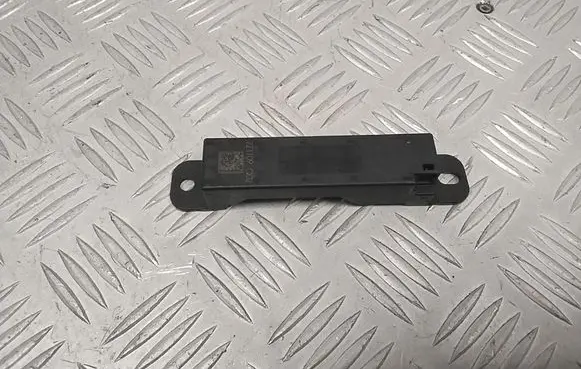Mercedes-Benz EQE x294 Aerial antenna amplifier A2239052300
