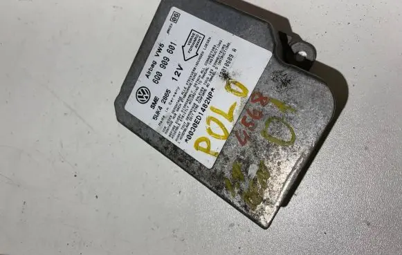 Volkswagen Polo III 6N 6N2 6NF Airbag control unit/module 6Q0909601 12010609A 5WK42865