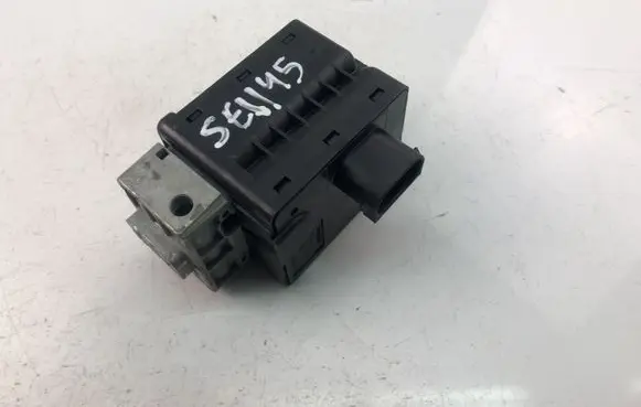 Renault Clio IV Other control units/modules 487004399R