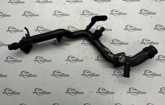 Audi Q7 4L Engine coolant pipe/hose 06E121045BD