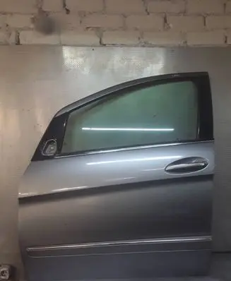 Mercedes-Benz B W245 Front door 