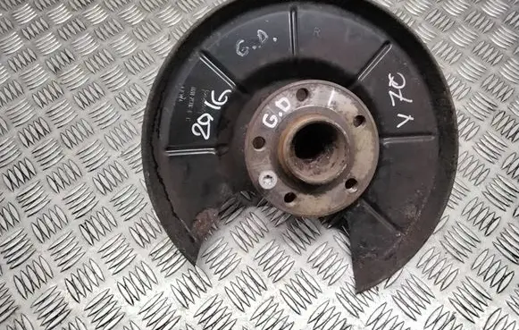 Volvo V70 Rear wheel hub