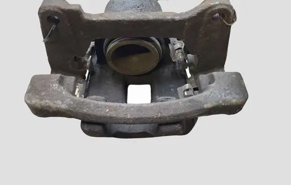 Toyota Corolla Verso E121 Front brake caliper