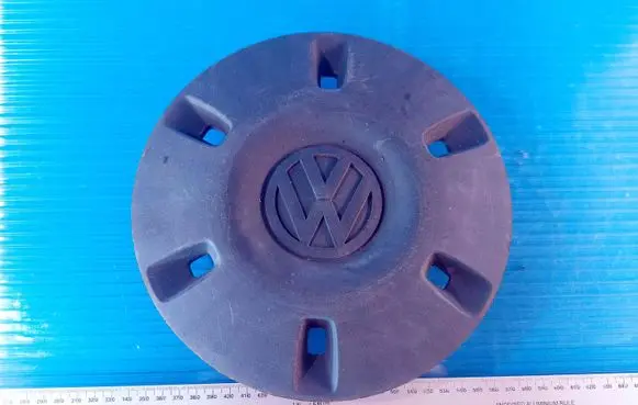 Volkswagen Crafter Original wheel cap 9064010025
