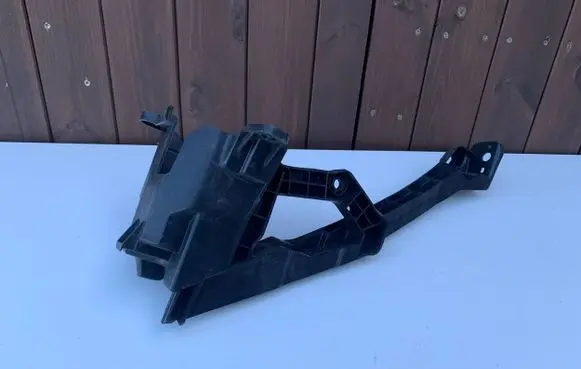 Honda CR-V Headlight/headlamp mounting bracket T1BA