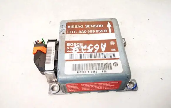 Audi A4 S4 B5 8D Airbag control unit/module 8a0959655b 0285001037