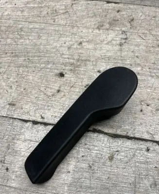 Volkswagen PASSAT B7 Engine bonnet (hood) release handle 1J1823533C