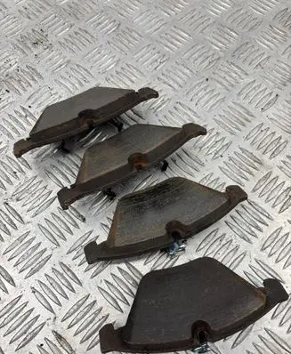 BMW 5 E60 E61 Brake pads (front) 