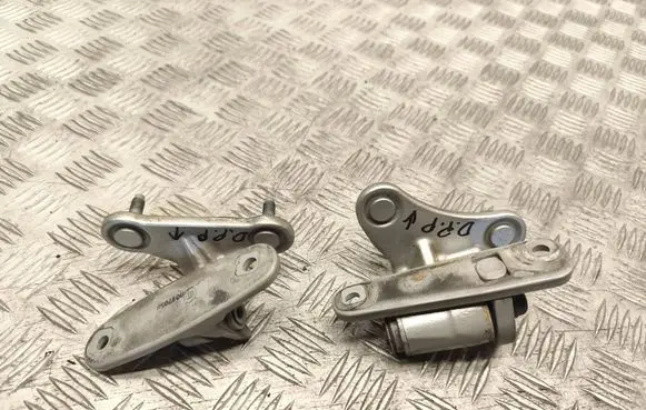 Mercedes-Benz C W204 Front door hinge set