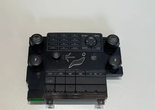 Volvo V70 Climate control unit 30710845 SN24774 06W43E05
