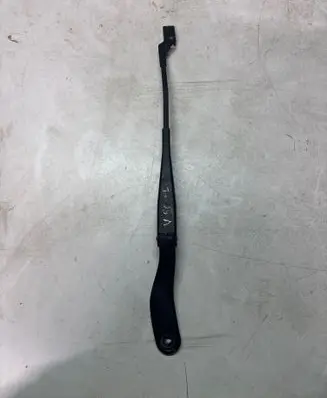 Volvo V50 Front wiper blade arm 8623159