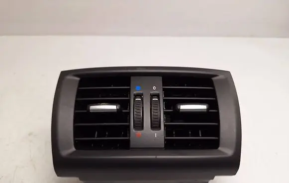 BMW X3 F25 Rear air vent grill 9200888 64229200888