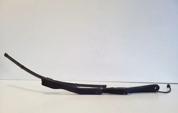 BMW i4 Front wiper blade arm 9448916