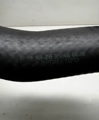 BMW 5 E39 Engine coolant pipe/hose 2248865 2248865A 11532248865