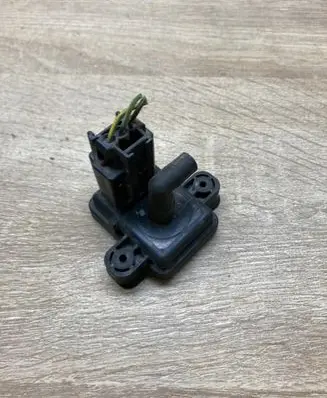 Ford Focus Air pressure sensor 98AB9F479BA