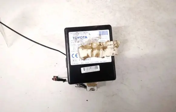 Toyota Corolla Verso AR10 Door control unit/module 897410f010 89741-0f010