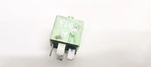 BMW X3 E83 Other relay 61368373700 6136-8373700