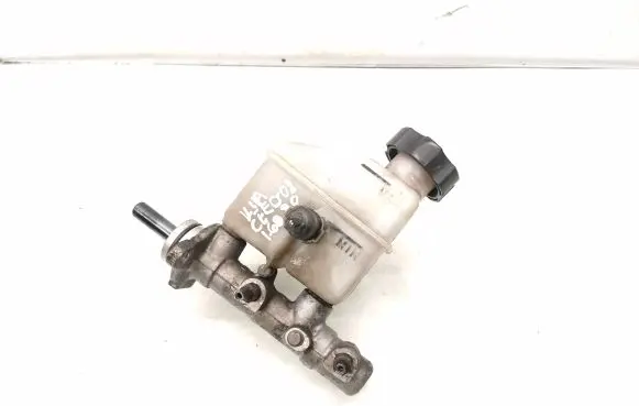 Master brake cylinder