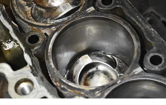 Ford Focus Engine block RFCM5G6015HD