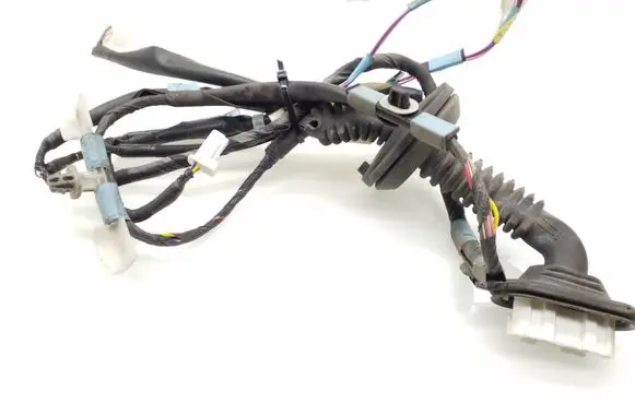 Toyota Prius (XW30) Rear door wiring loom 8215447150D
