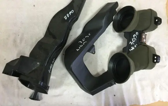 Renault Koleos I Air intake duct part