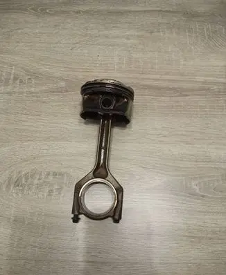 BMW 5 E60 E61 Piston 7552215 N53b30 stumuoklis