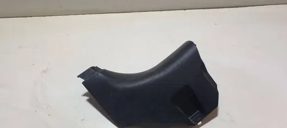 Foot area side trim