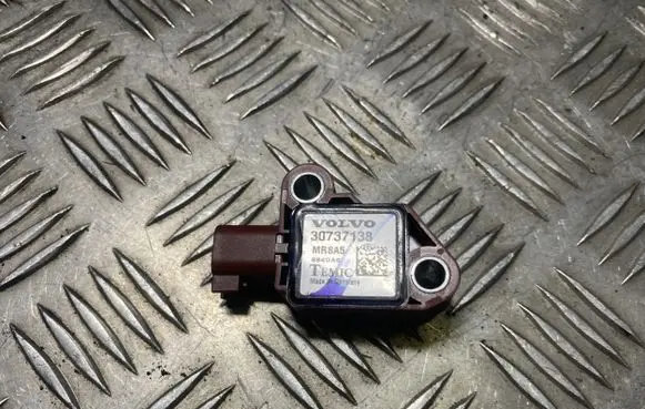 Volvo V50 Airbag deployment crash/impact sensor 30737138 8840A6 MRSA5