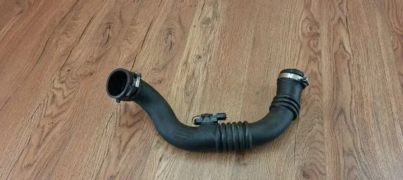 Intercooler hose/pipe