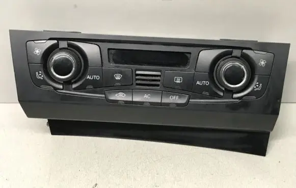 Audi A4 S4 B8 8K Climate control unit 8T2820043S