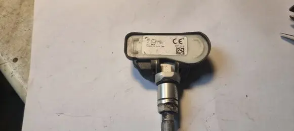 Volkswagen PASSAT B7 Tire pressure sensor 2546A