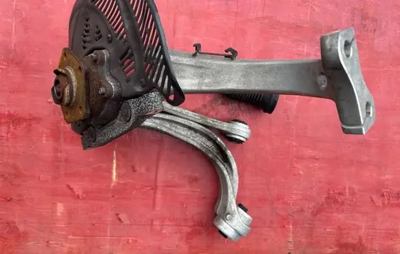 Audi Q8 Front wheel hub spindle knuckle 4M0407559