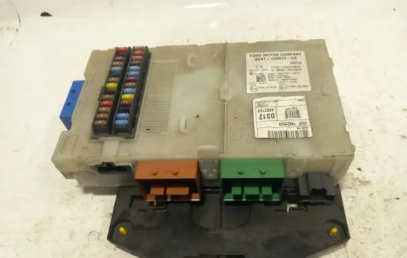 Ford Galaxy Fuse module 6G9T14A073DK LTQF01125TP 28081750