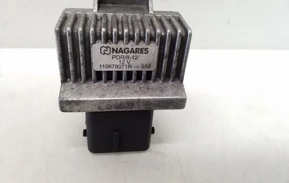 Renault Laguna III Glow plug pre-heat relay 110678071R