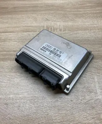 Audi A6 S6 C5 4B Engine control unit/module ECU 4B0907552F 0261204812