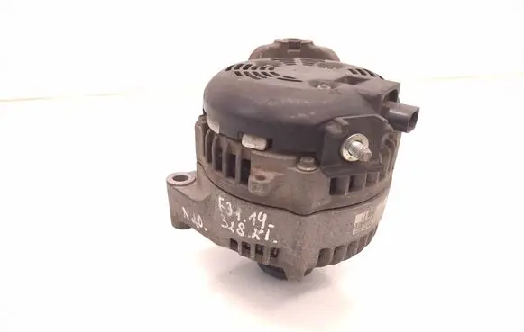 BMW 3 F30 F35 F31 Generator/alternator 7605478 104210