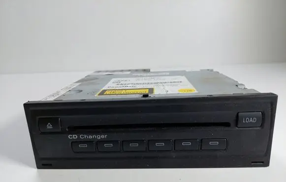 Audi A8 S8 D3 4E CD/DVD changer 4E0910110H